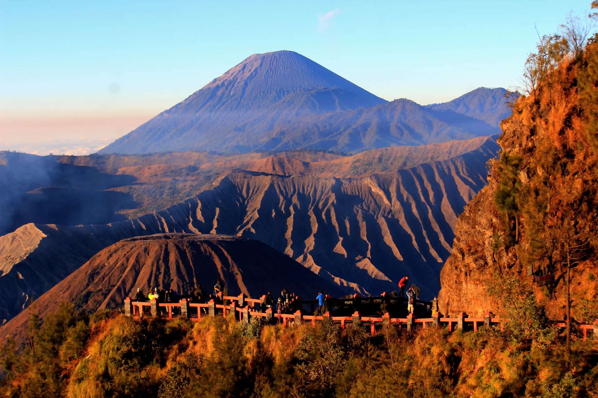 Ijen Crater Tour Banyuwangi 1 Day